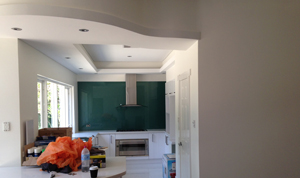 plastering kitchen bulkhead